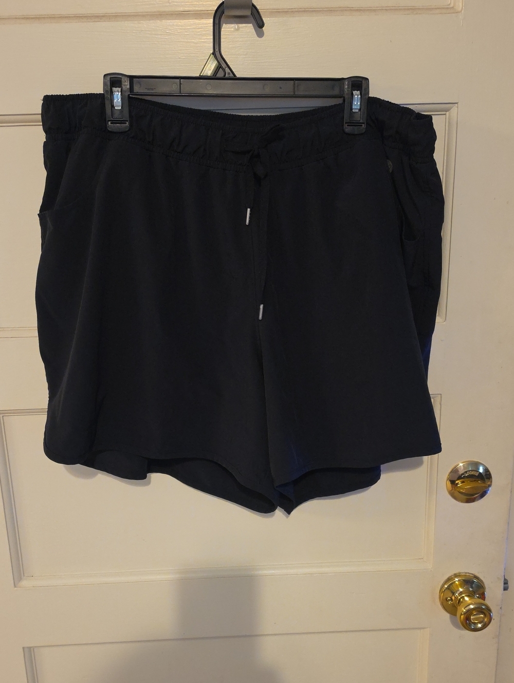 Livi ( Lane Bryant)Women’s Black Drawstring Athletic Shorts